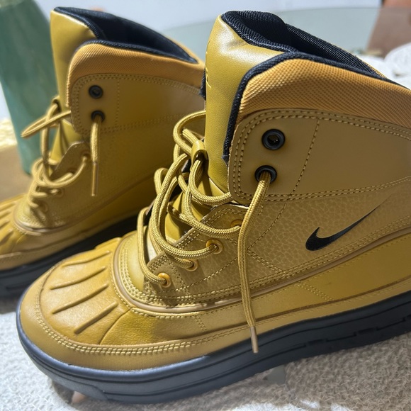 Nike - Grade School Woodside 2 High ACG
Boots (Wheat Black) - Picture 15 of 16